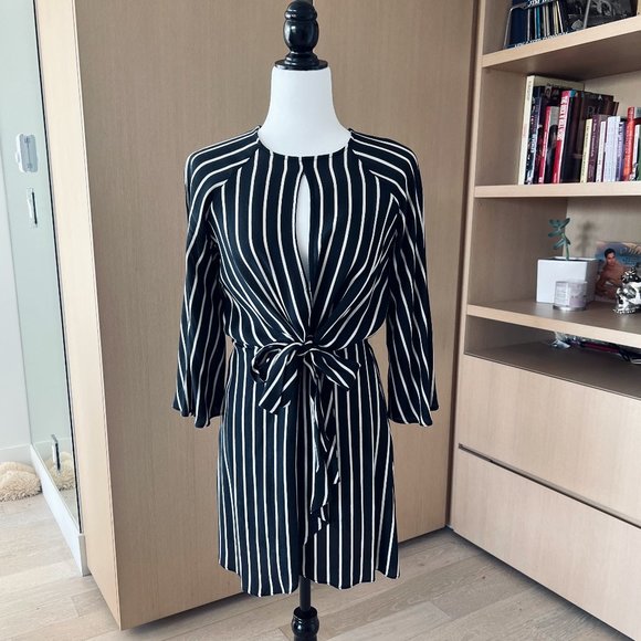 TopShop | Cut Out Wrap Tie Front Striped Dress | Size 4 | Black/Cream - Picture 1 of 13